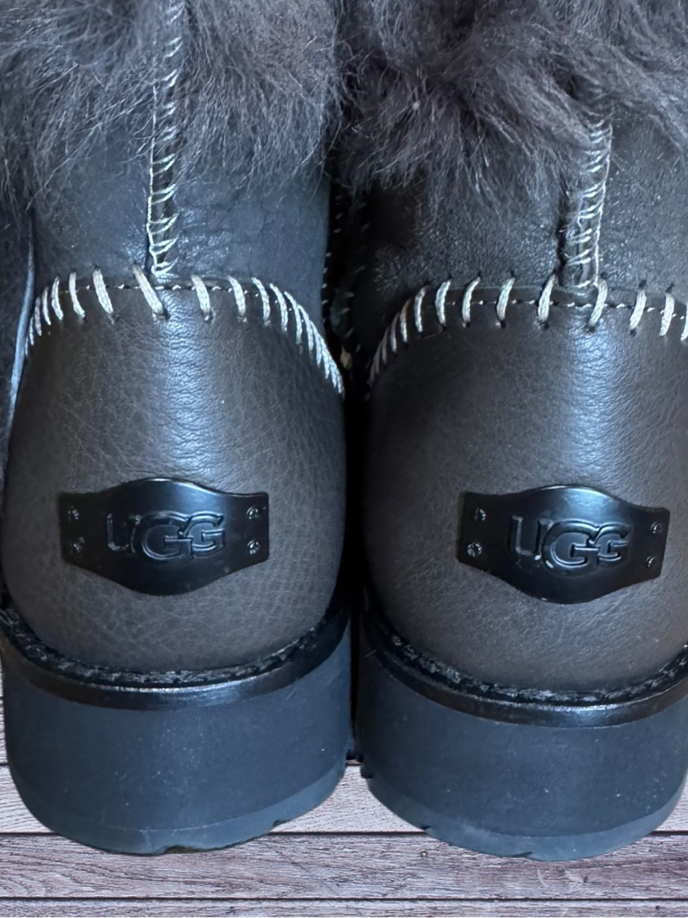 UGG Rare Fluff Punk Grey Leather Sheepskin Shearling Boots Size 9 NIB - Picture 13 of 16